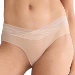 Triumph Breathe and Lift Smart Hipster