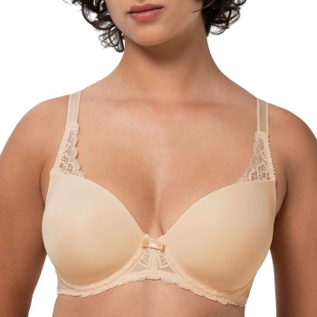 Triumph Amourette Spotlight WHP