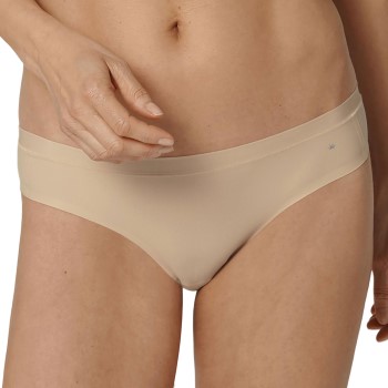Triumph Everyday Smart Micro Brazilian Panty