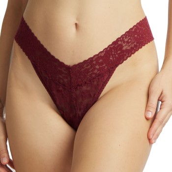 2-Pack Hanky Panky Daily Lace Original Rise Thong D1