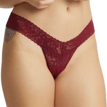 Hanky Panky Daily Lace Low Rise Thong D1
