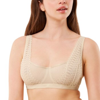 Triumph Aura Spotlight T W02