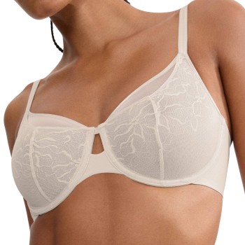 Triumph Comfort Contour Wired Minimizer Bra